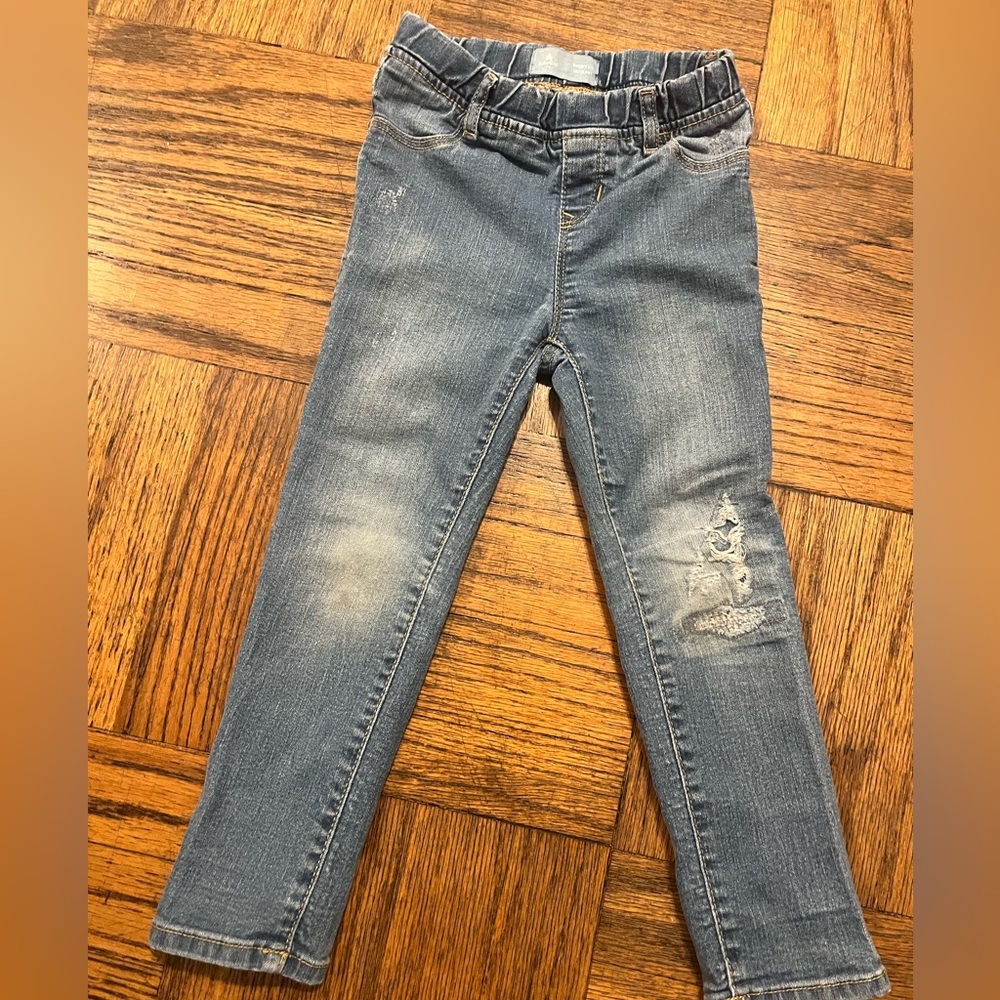 Gap Kids Distressed Skinny Jean . Light wash. Size 4T .